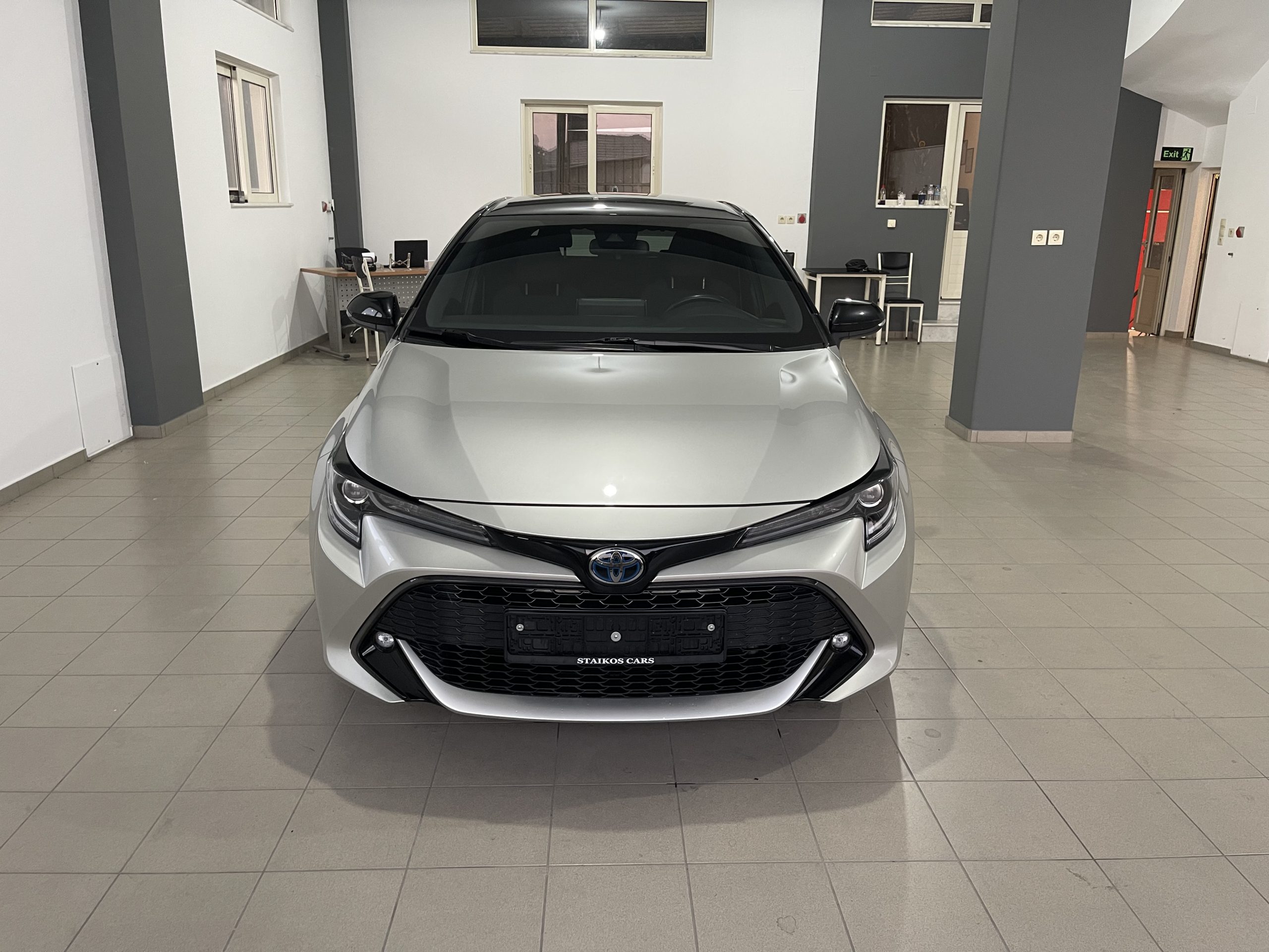 Car Image 5