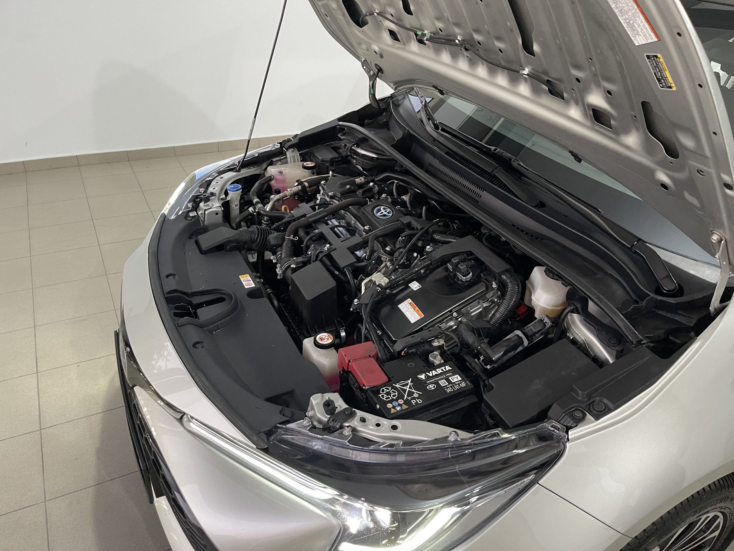 Car Image 4