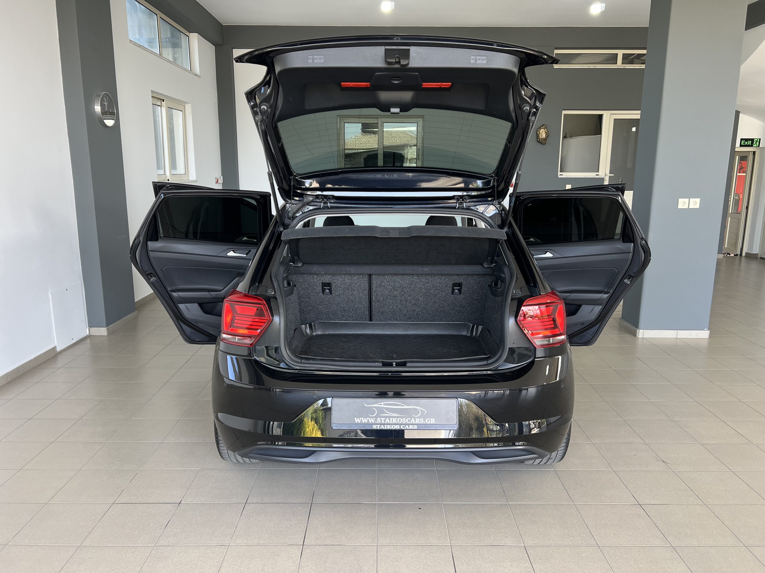Car Image 5